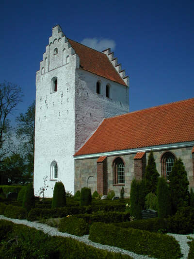 KIRKE.jpg (32285 bytes)
