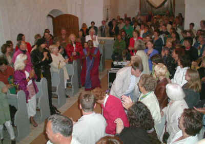 Fuld-kirke-400.jpg (16239 bytes)