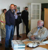 Per-200.jpg (9701 bytes)