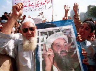Demonstration-for-bin-Laden.jpg (18594 bytes)