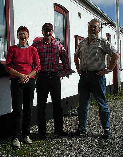 Janne-Berg--Allan-Damkilde-og-Knud-Andersen400.JPG (63311 bytes)