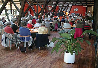 Pensionistfest-A.JPG (39080 bytes)