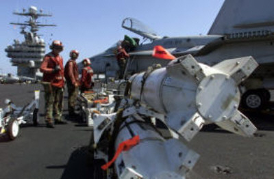 31oktBomb_frontlinie_afghan_400.jpg (33115 bytes)