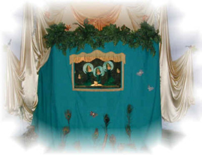 teaterscene_400.jpg (28663 bytes)