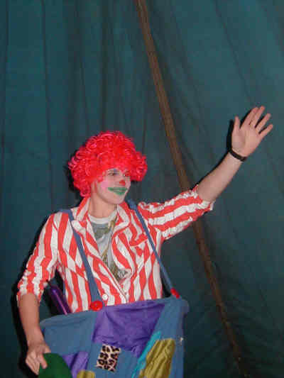 Cirkus-00.jpg (17192 bytes)
