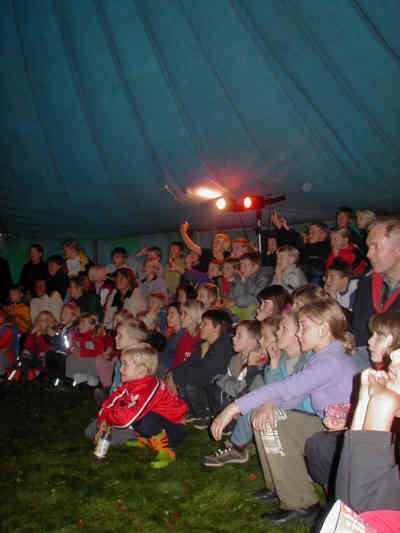 Cirkus-02.jpg (18428 bytes)