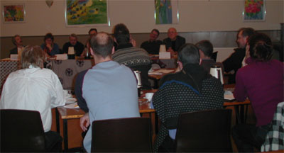 glf2402.jpg (19152 bytes)