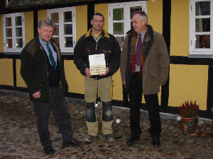 112-1287_IMG.jpg (28032 bytes)