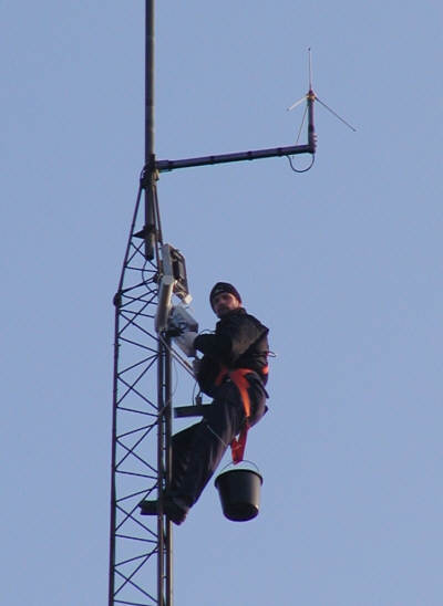 Niels-taet-paa-400.jpg (17271 bytes)